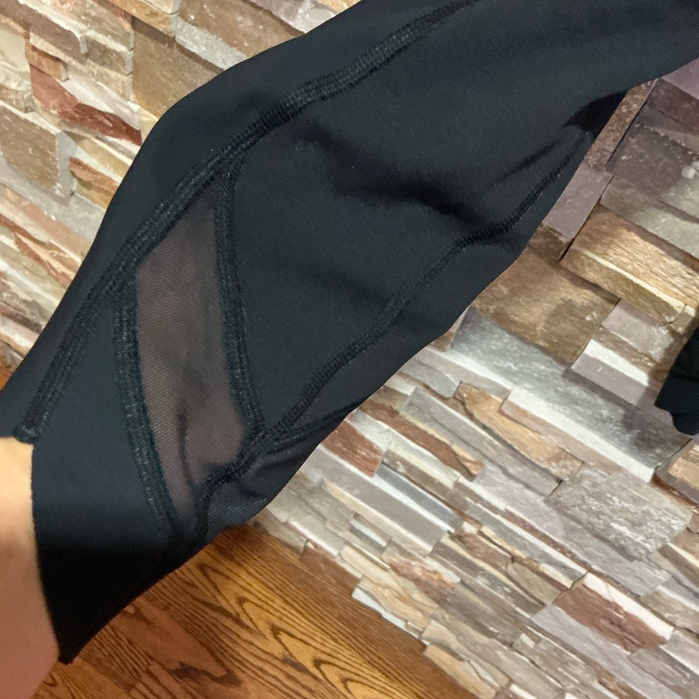 Lululemon Athletica Black High-Rise Capri - Picture 5 of 5